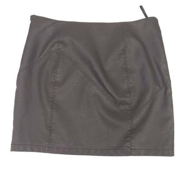 Noisy May Rebel Faux Leather Mini Skirt - Picture 2 of 14